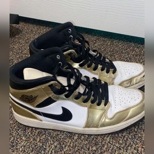 Air Jordan 1 Mid SE Metallic Gold Men's Size 11